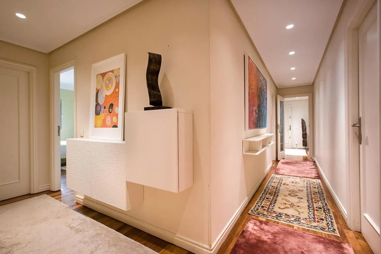 Habitacion En Vivienda De Lujo En Gran Via Bilbao España